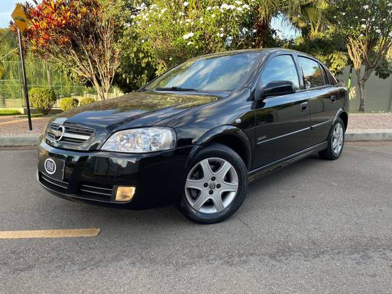 CHEVROLET ASTRA 2.0 MPFI ADVANTAGE 8V FLEX 4P MANUAL CHEVROLET ASTRA 2.0 MPFI ADVANTAGE 8V FLEX 4P MANUAL